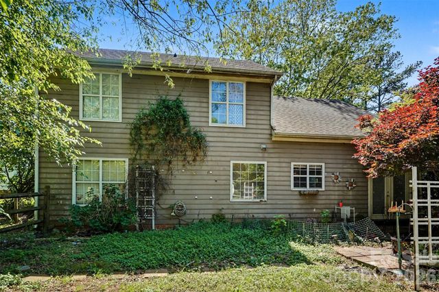 702 Foxborough Road, Charlotte, NC 28213