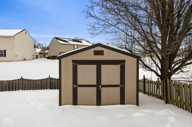 6051 Copeland Mills Court, Indianapolis, IN 46221