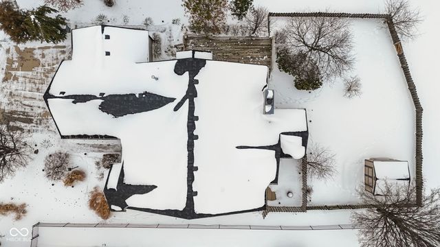 6051 Copeland Mills Court, Indianapolis, IN 46221