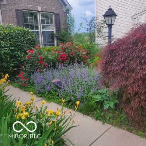 6051 Copeland Mills Court, Indianapolis, IN 46221