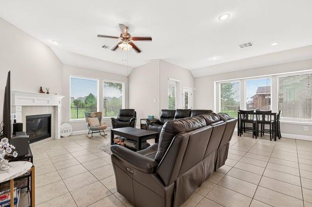 9003 Gardenia Medow Lane, Spring, TX 77379