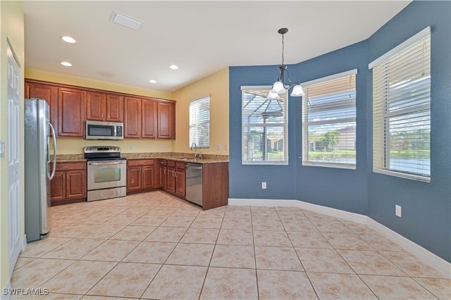 11041 Yellow Poplar DR, Fort Myers, FL 33913