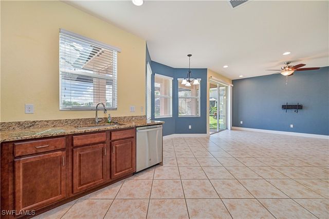 11041 Yellow Poplar DR, Fort Myers, FL 33913