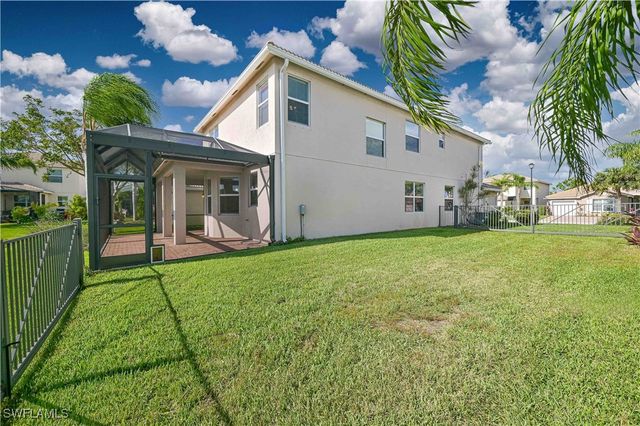 11041 Yellow Poplar DR, Fort Myers, FL 33913