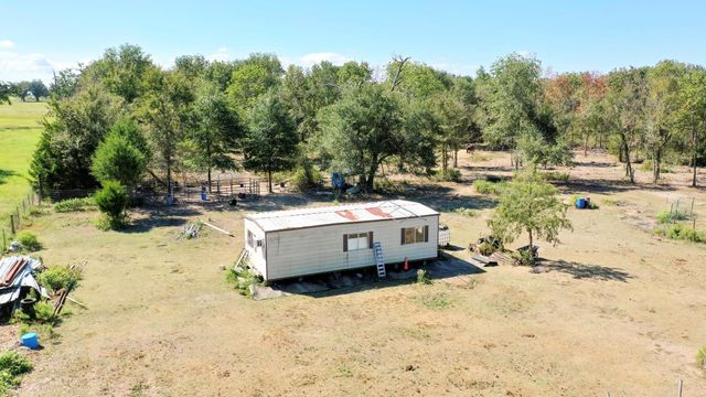 9486 Puddin Lane, Madisonville, TX 77864