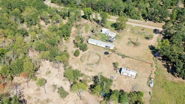 9486 Puddin Lane, Madisonville, TX 77864