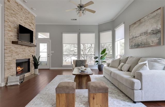 9817 Royal New Kent DR, Austin, TX 78717