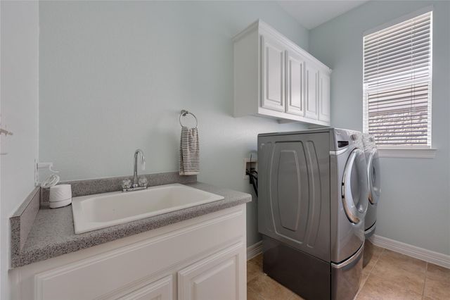 9817 Royal New Kent DR, Austin, TX 78717