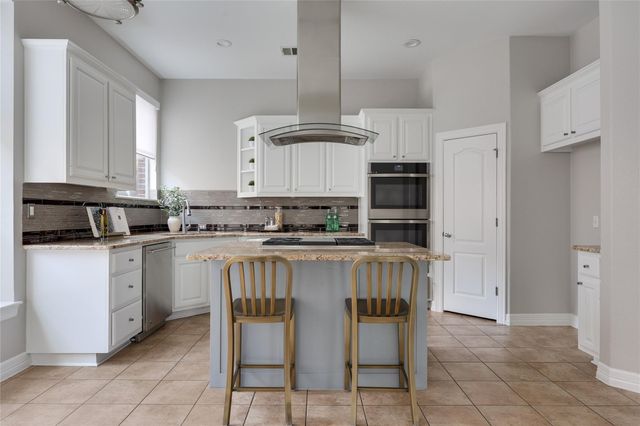 9817 Royal New Kent DR, Austin, TX 78717