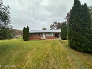 1083 Highway 39 E, Englewood, TN 37329