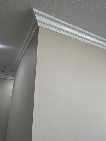 8230 Lake Shore Dr, Chowchilla, CA 93610