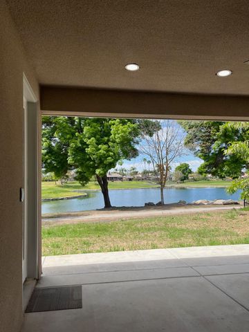 8230 Lake Shore Dr, Chowchilla, CA 93610