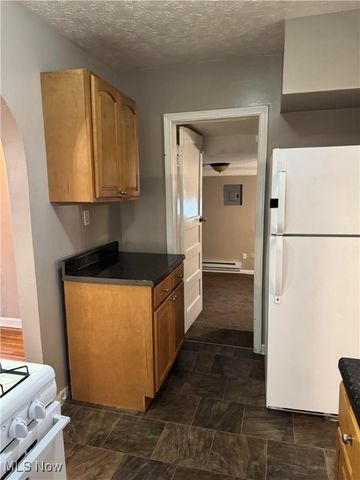 1222 E 360th Street, Eastlake, OH 44095