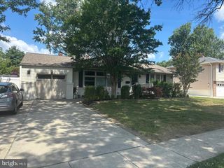 125 E VALLEYBROOK RD, Cherry Hill, NJ 08034