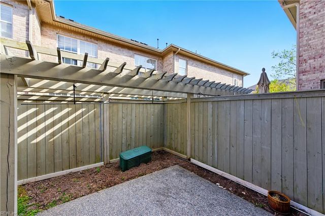 1102 Noble Walk CT, Virginia Beach, VA 23454