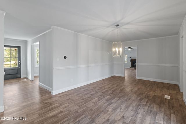 800 Little John Avenue, Jacksonville, NC 28546