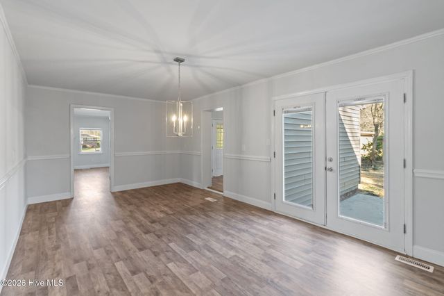 800 Little John Avenue, Jacksonville, NC 28546