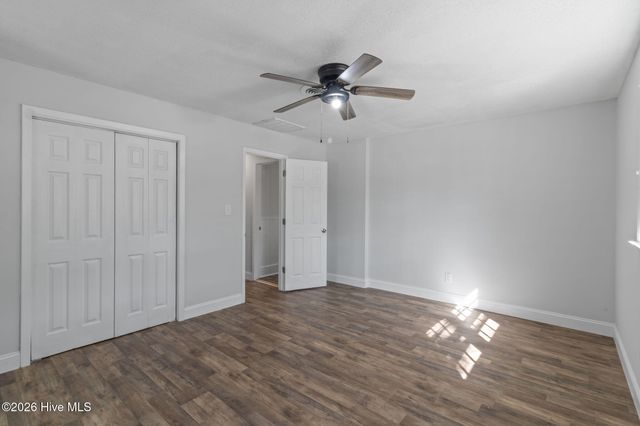 800 Little John Avenue, Jacksonville, NC 28546