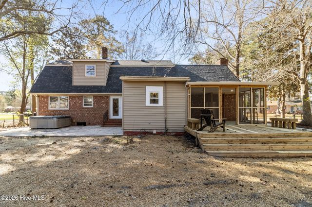 800 Little John Avenue, Jacksonville, NC 28546