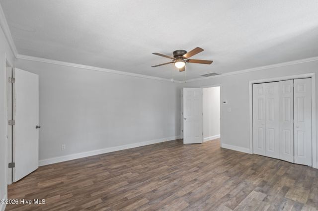 800 Little John Avenue, Jacksonville, NC 28546