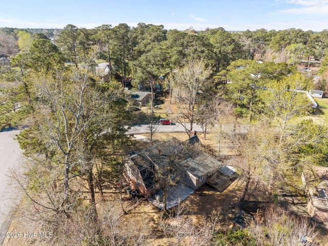 800 Little John Avenue, Jacksonville, NC 28546