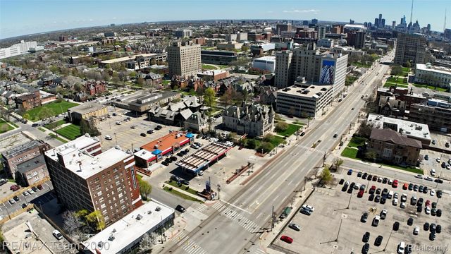 5564 Woodward Avenue, Detroit, MI 48202