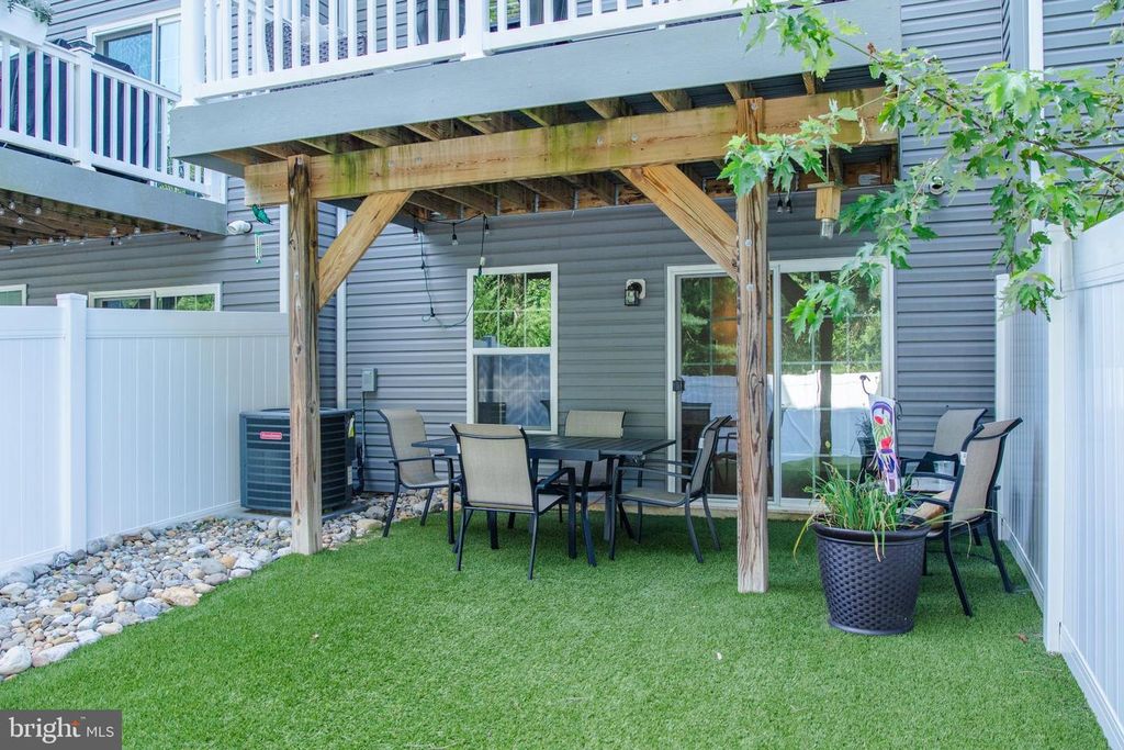 305 PINNACLE PL, Sewell, NJ 08080
