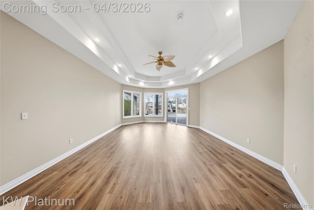 48877 Point Lakeview Drive, Chesterfield Township, MI 48047