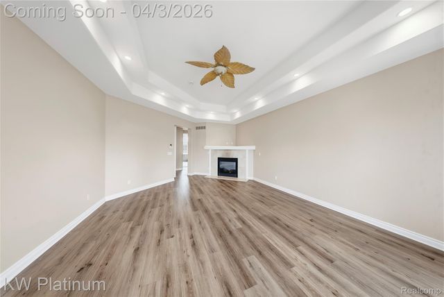 48877 Point Lakeview Drive, Chesterfield Township, MI 48047