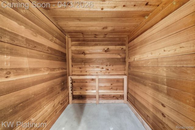 48877 Point Lakeview Drive, Chesterfield Township, MI 48047