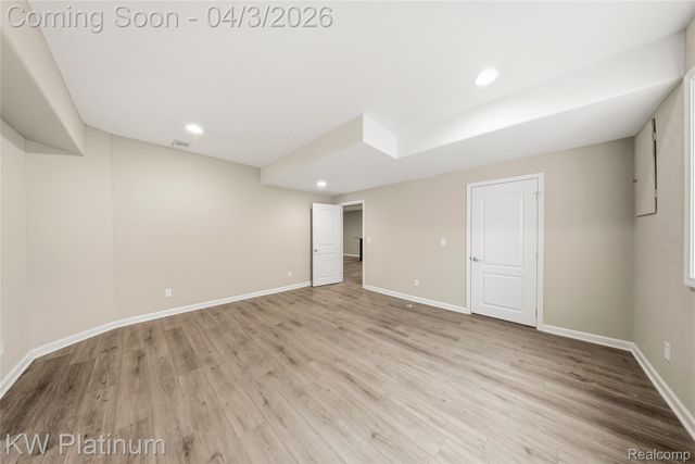 48877 Point Lakeview Drive, Chesterfield Township, MI 48047