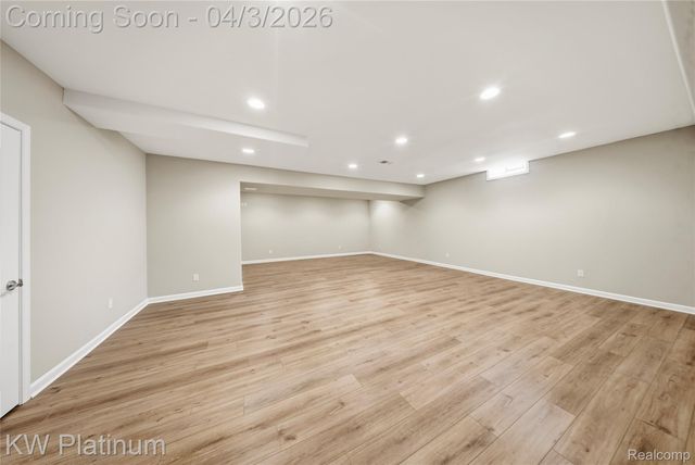 48877 Point Lakeview Drive, Chesterfield Township, MI 48047