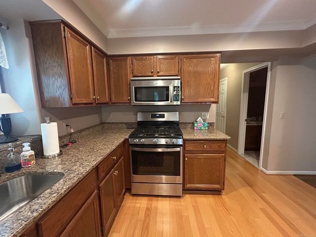 37515 Hanson Drive, Sterling Heights, MI 48310