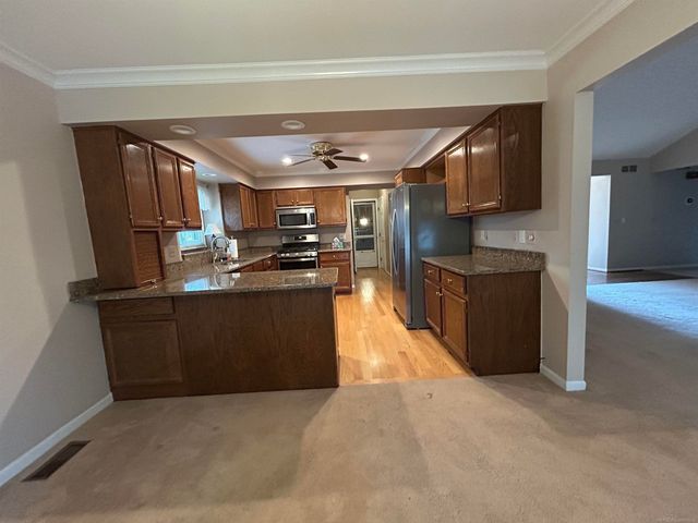 37515 Hanson Drive, Sterling Heights, MI 48310