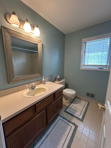 37515 Hanson Drive, Sterling Heights, MI 48310