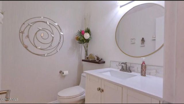 972 Aranmoor Avenue, Westlake Village, CA 91361