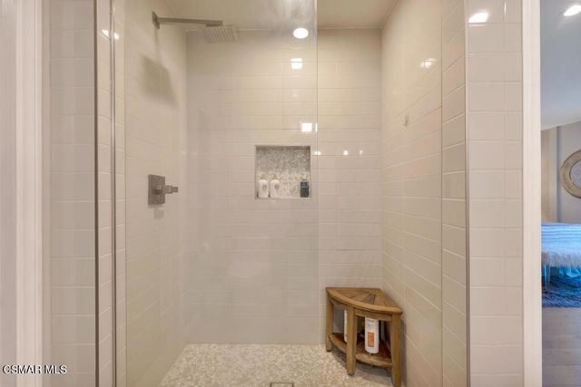 972 Aranmoor Avenue, Westlake Village, CA 91361