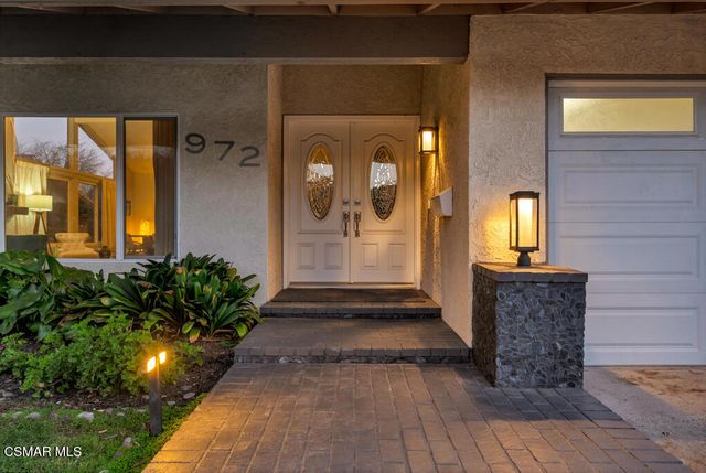 972 Aranmoor Avenue, Westlake Village, CA 91361