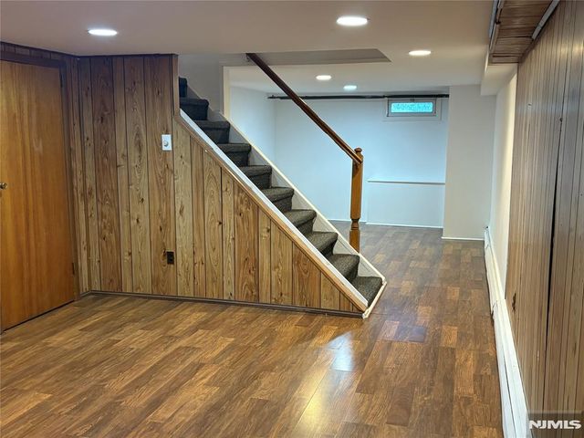 19 Bryant Street, Paramus, NJ 07652