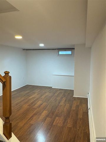 19 Bryant Street, Paramus, NJ 07652