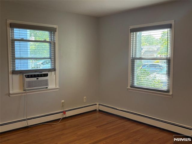19 Bryant Street, Paramus, NJ 07652