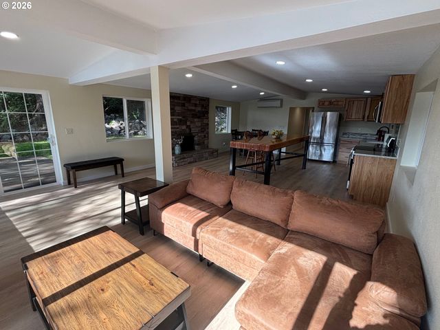 5360 BUCKSKIN BOB, Florence, OR 97439