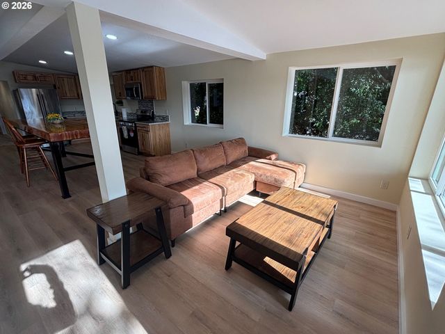 5360 BUCKSKIN BOB, Florence, OR 97439