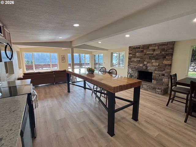 5360 BUCKSKIN BOB, Florence, OR 97439