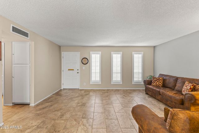 7009 E EXMOOR Drive, Mesa, AZ 85208