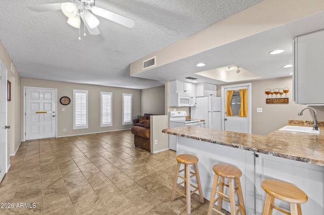 7009 E EXMOOR Drive, Mesa, AZ 85208