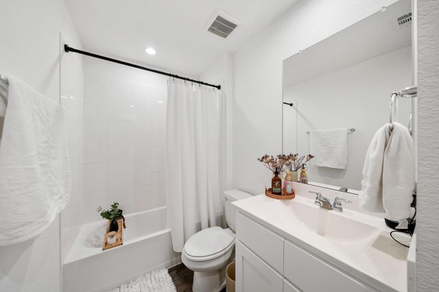 8918 Century Plant Lane, Rosharon, TX 77583