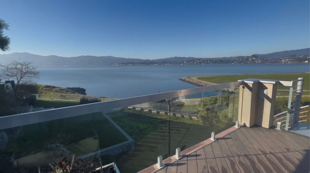 Image 1 of property listing at 20 Bayshore TER, Tiburon, CA 94920