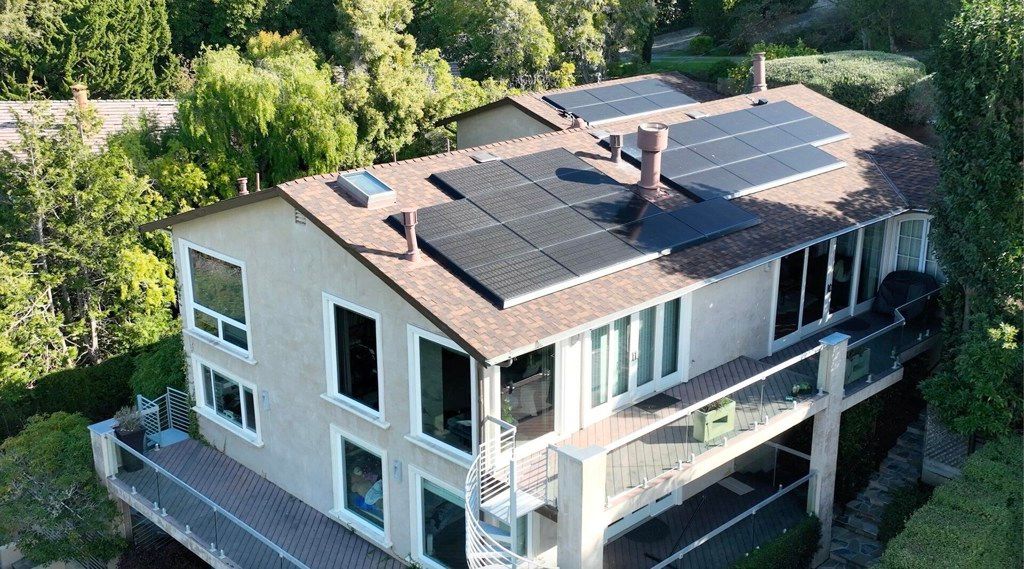 Image 6 of property listing at 20 Bayshore TER, Tiburon, CA 94920