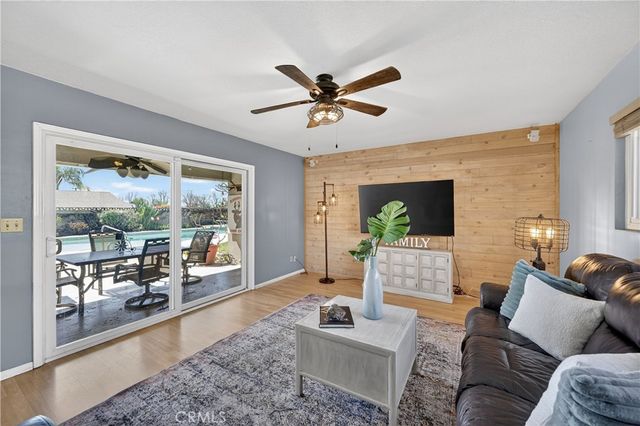 1377 N Shelley Avenue, Upland, CA 91786